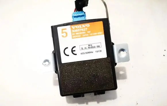 Volvo S40, V40 Other control units/modules 30857627 151300-8381