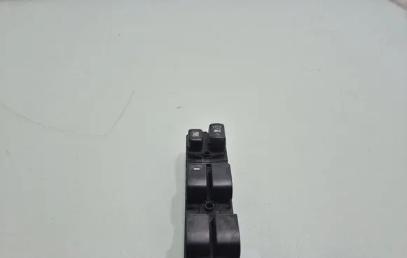 Citroen C-Crosser Electric window control switch 8608A060