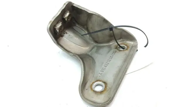 Mercedes-Benz Sprinter W907 W910 Muffler mount bracket/holder A9104921200
