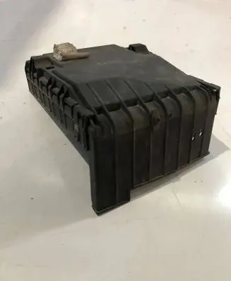 Volkswagen PASSAT B6 Fuse box cover 1K0937132G 1K0937132F 014189871