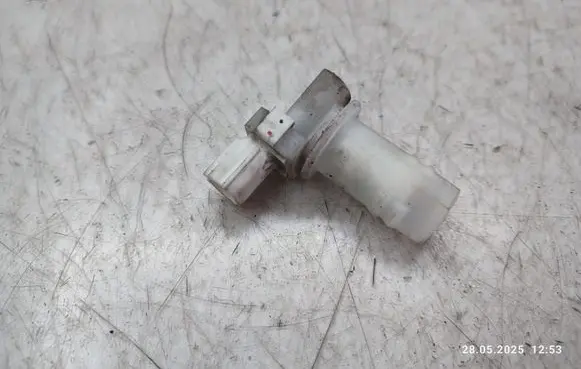 Mazda CX-5 Windshield washer fluid level sensor 