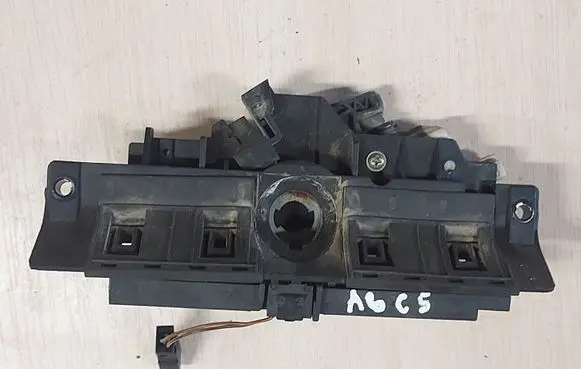 Audi A6 S6 C5 4B Tailgate/trunk/boot exterior handle 4B0827565HJ