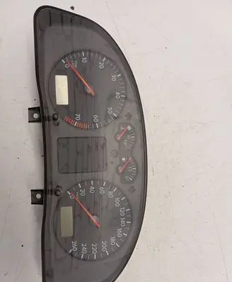 Volkswagen PASSAT B5 Speedometer (instrument cluster) 3B0919861B 110008793010