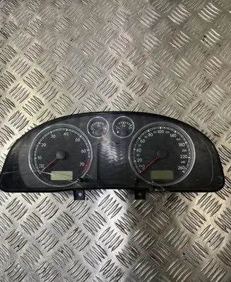 Volkswagen PASSAT B5.5 Speedometer (instrument cluster) 3B0920807 171001141736 VWZ7Z0A4350910