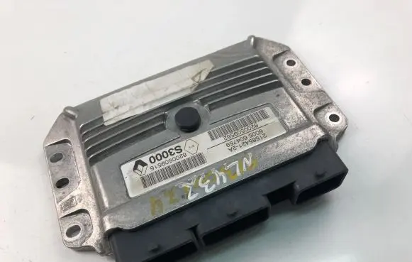 Renault Megane II Engine control unit/module ECU 8200509552 8200509516