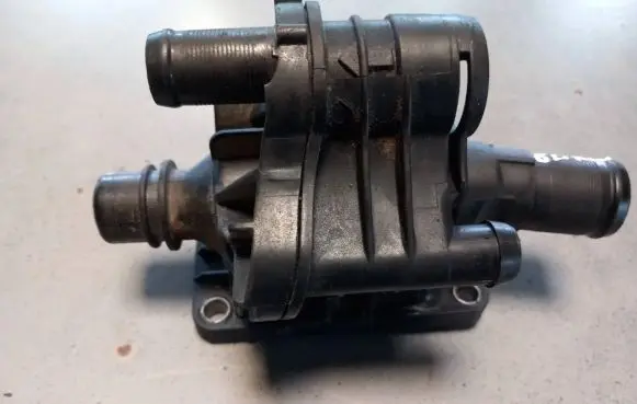 Ford Focus Thermostat 9647767180