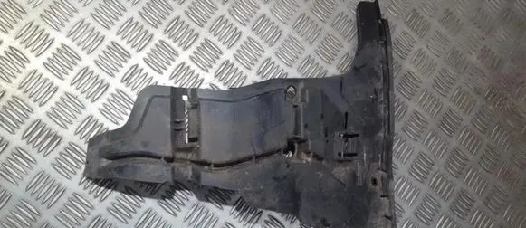 Volvo V70 Front bumper mounting bracket 08693181