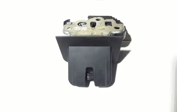Audi A3 S3 A3 Sportback 8P Tailgate/trunk/boot lock/catch/latch 8K9827505A