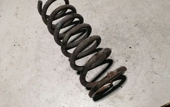 Lexus IS 220D-250-350 Rear coil spring 
