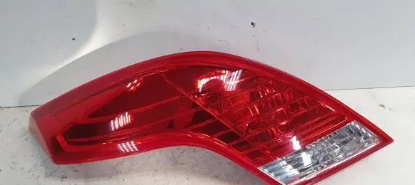 Ford Focus Rear/tail lights 6N41-13A603-A