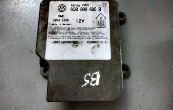 Volkswagen PASSAT B5.5 Airbag control unit/module 6Q0909605B 02000213K 5WK42869