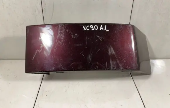 Volvo XC90 Rear/tail light trim molding 8620820RH
