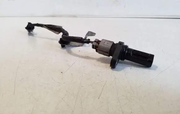 Mitsubishi L200 Camshaft position sensor 1865A126