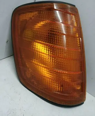 Mercedes-Benz E W124 Front indicator light