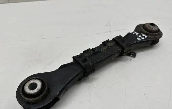 BMW 1 F20 F21 Rear upper control arm/wishbone 6792519