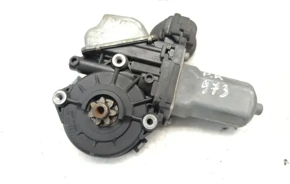 Toyota Prius (XW30) Front door window regulator motor 8572030340 0620201241