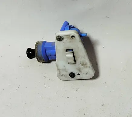 Audi 80 90 S2 B4 Central locking vacuum pump 893862153D