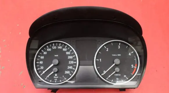 BMW 3 E90 E91 Speedometer (instrument cluster) 6983487-01