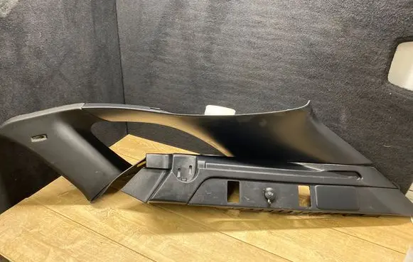 Land Rover Range Rover Velar Other trunk/boot trim element J8A251748KA L0270418A