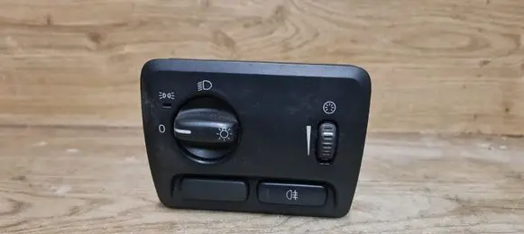 Volvo XC70 Light switch 8691748