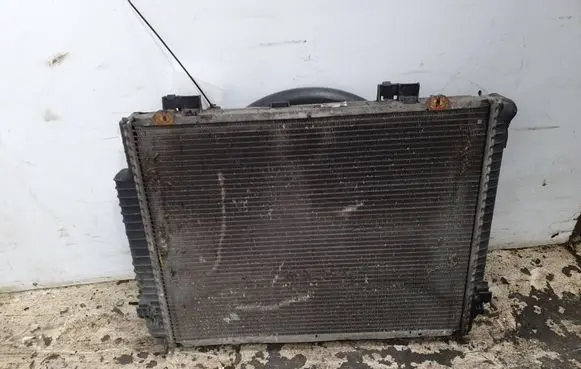 Mercedes-Benz E W210 Coolant radiator