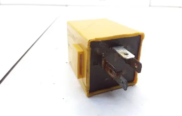 Jaguar XJS Hazard warning light relay 33383B3536 33383B