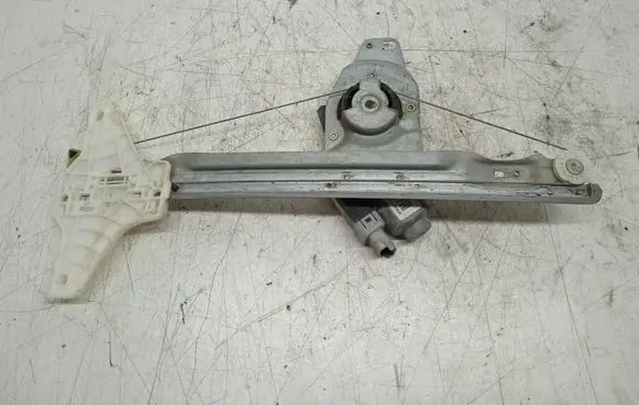 Citroen C4 I Picasso Rear door window regulator with motor 135090221