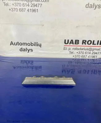Front bumper splitter molding