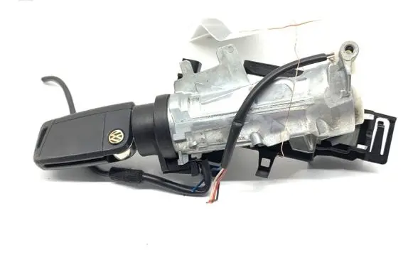 Volkswagen Golf VII Ignition lock 1K0905851