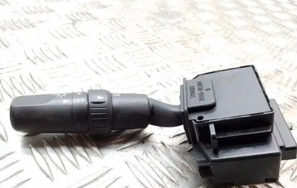 Mazda 3 I Indicator stalk 17D682