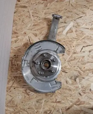 Tesla Model 3 Front wheel hub 104431100E