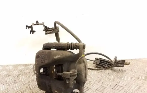 Mercedes-Benz B W246 W242 Front brake caliper 5487B3367