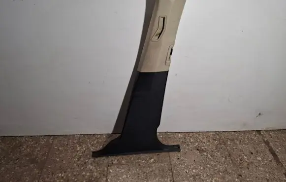Volvo XC60 (B) pillar trim (bottom) 30721219 30767129