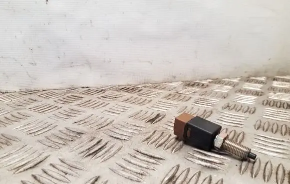 Clutch pedal sensor