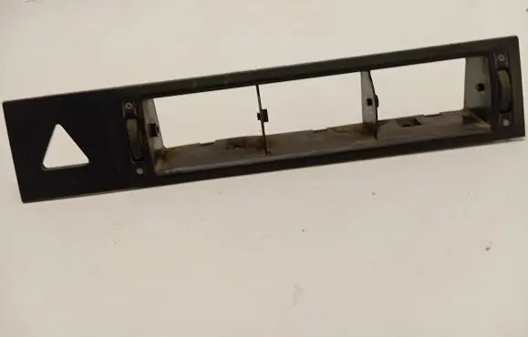 Volkswagen Transporter - Caravelle T4 Dash center air vent grill 7D1819709 7D1819703B