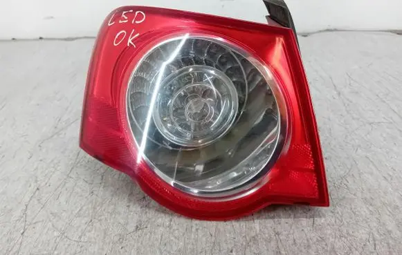 Rear/tail lights