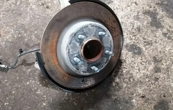 Chevrolet Equinox Rear wheel hub 84034301