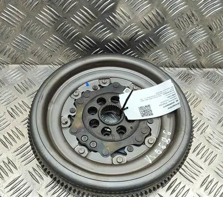 Volkswagen Polo VI Flywheel 06K105266A