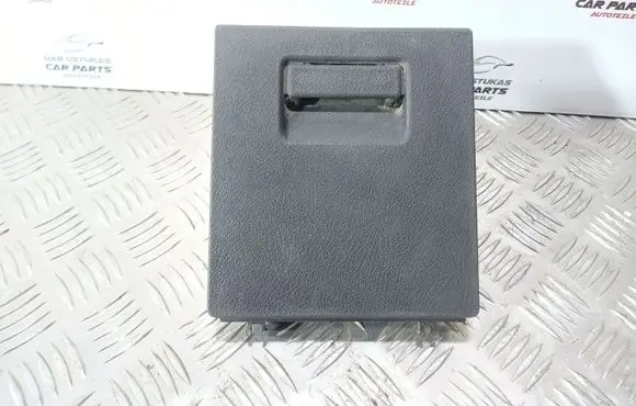 Mitsubishi Galant Dashboard storage box/compartment MB521478