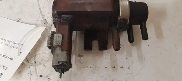 Volvo V50 Turbo solenoid valve 70096802 9652570180