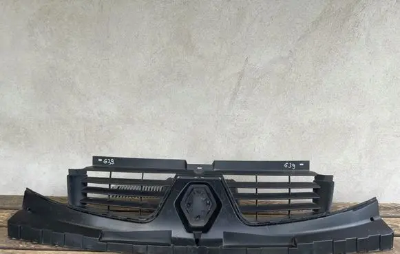 Renault Trafic II (X83) Front bumper upper radiator grill 623100247R