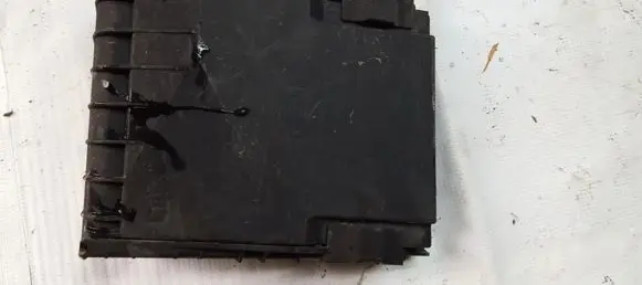 Volkswagen PASSAT B6 Fuse box cover 1k0937132f