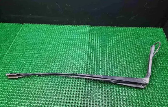 Mercedes-Benz Sprinter W906 Windshield/front glass wiper blade A0018205944 A9068200644
