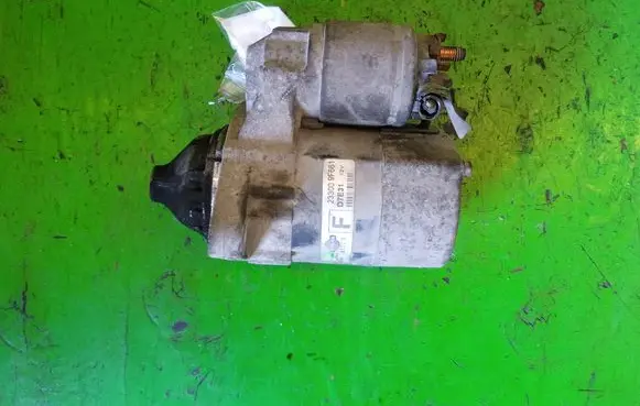 Nissan Almera N16 Starter motor D7E31