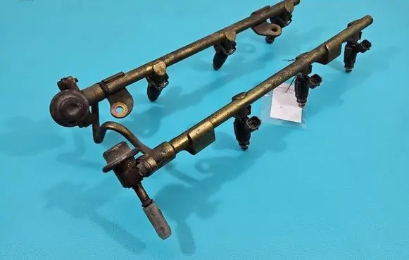 Fuel injector