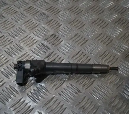 Audi A3 S3 8V Fuel injector 04L130277E