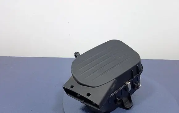 Maserati Levante Air filter box 670005844