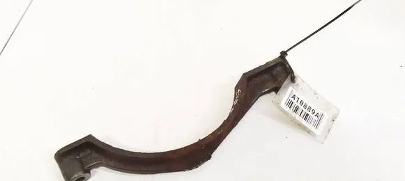 Peugeot 1007 Engine mounting bracket