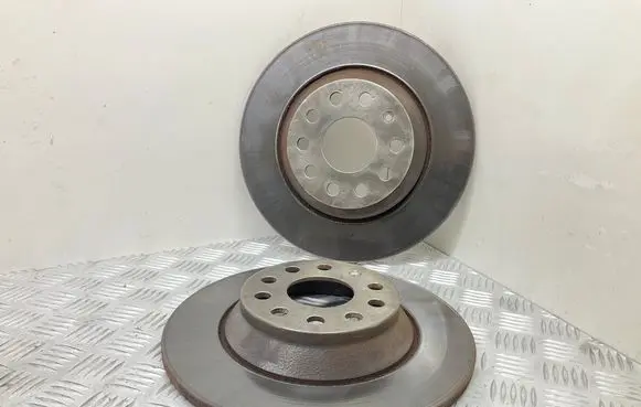 Volkswagen PASSAT B8 Rear brake disc