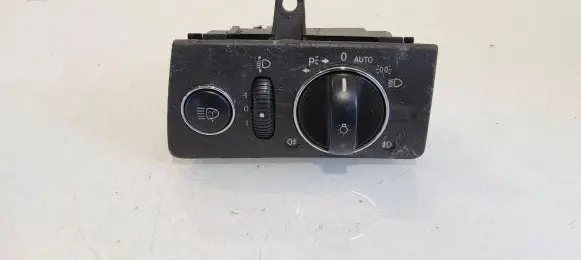 Mercedes-Benz E W211 Light switch 2115451204 04056065